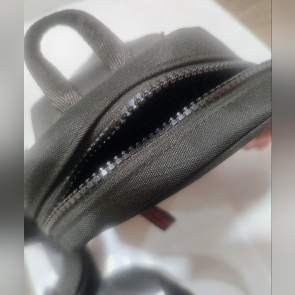 True Religion Black Crossbody Bag - Picture 3 of 3